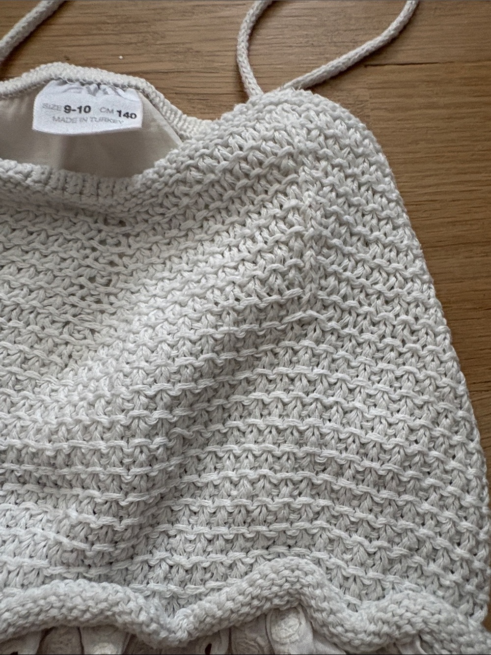 Zara White Eyelet Knit Camisole Top with Spaghetti Straps for Kids. - Picture 4 of 5